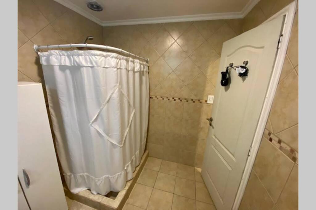 Departamento Amplio En Pleno Centro Apartman El Calafate Kültér fotó