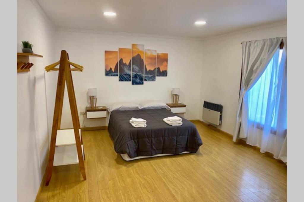 Departamento Amplio En Pleno Centro Apartman El Calafate Kültér fotó